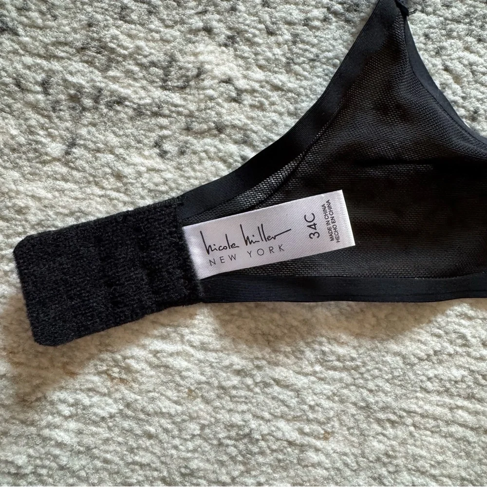 🆕 Nicole Miller light lift push up t-shirt bra in black